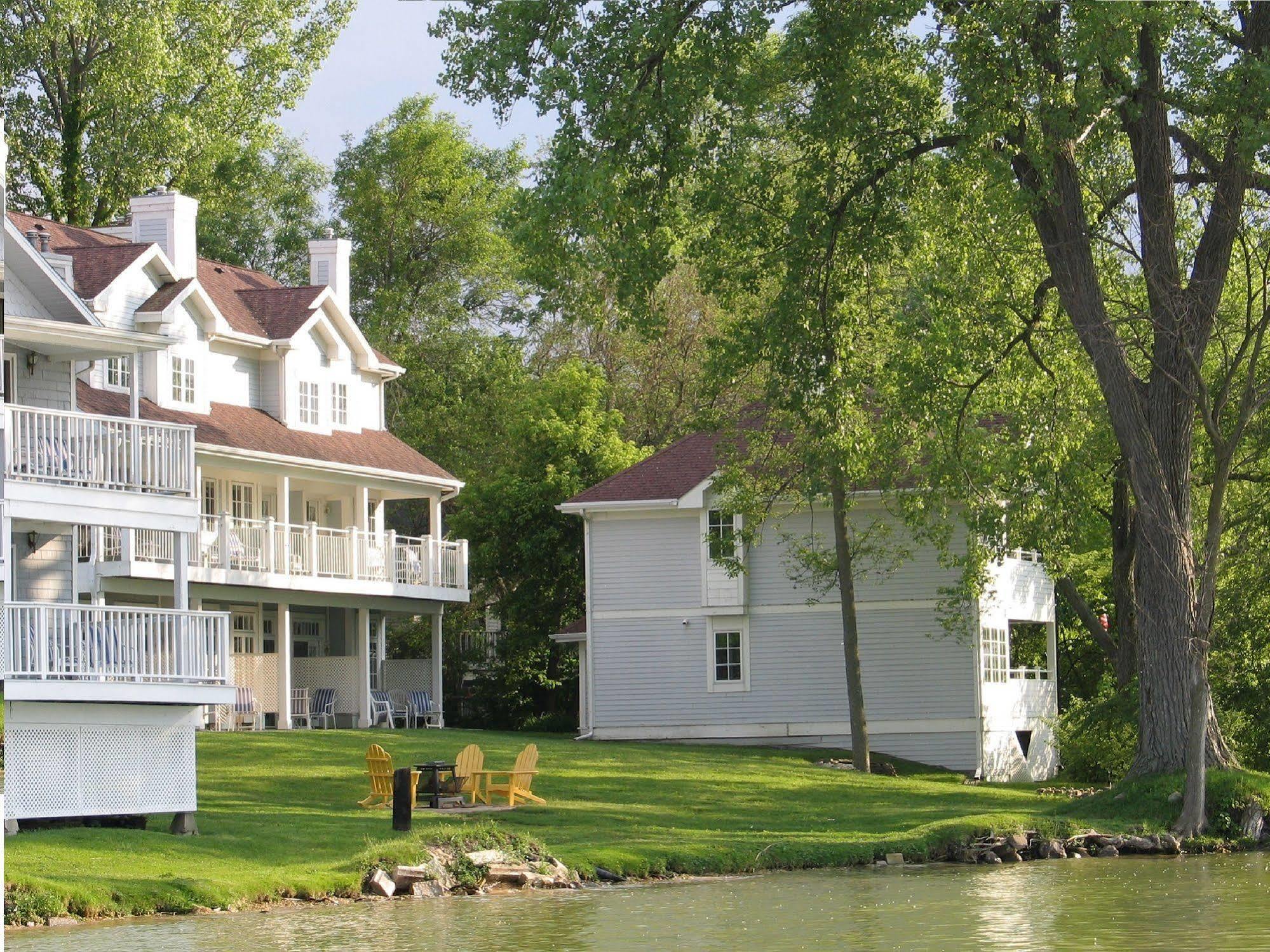 The French Country Inn Лейк Дженива Экстерьер фото